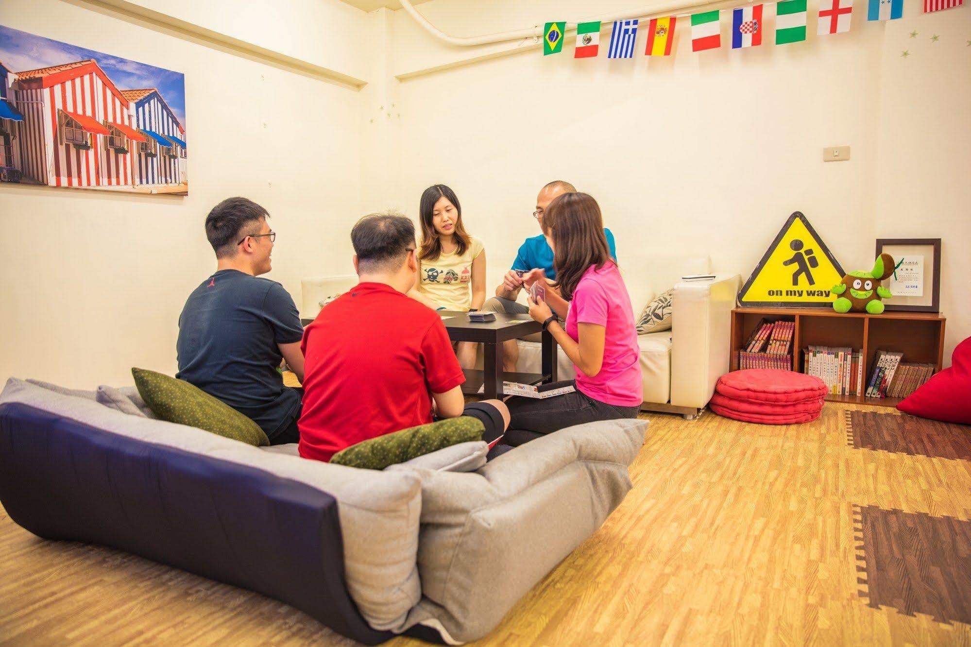 On My Way - Taipei Hostel Экстерьер фото