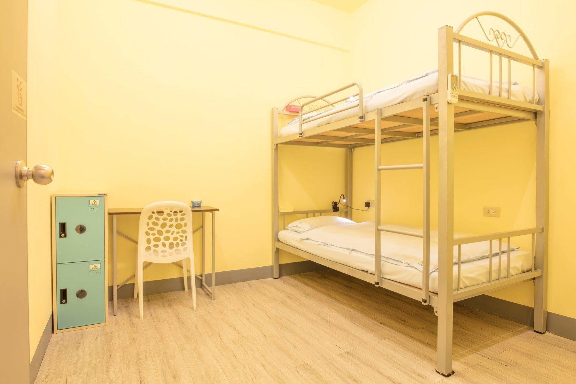 On My Way - Taipei Hostel Экстерьер фото