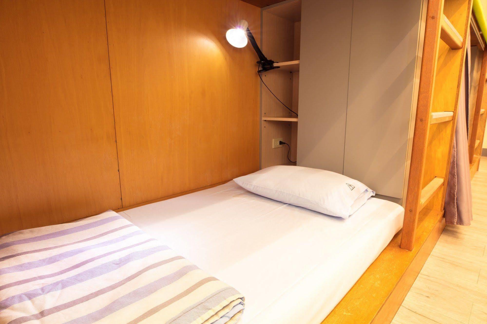 On My Way - Taipei Hostel Экстерьер фото